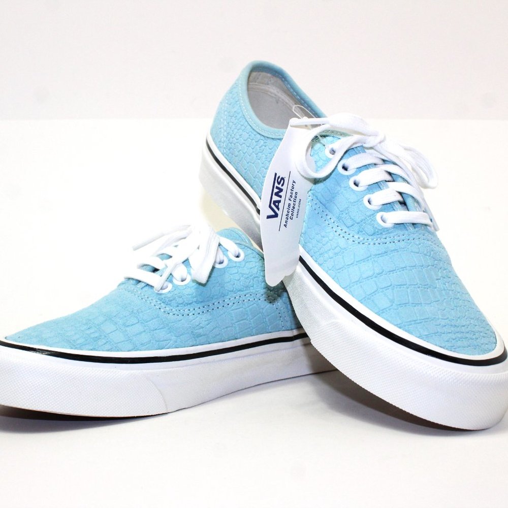 Vans Classic Light Blue Suede Faux Snakeskin Men's 8 (Women's 9.5) NEW!